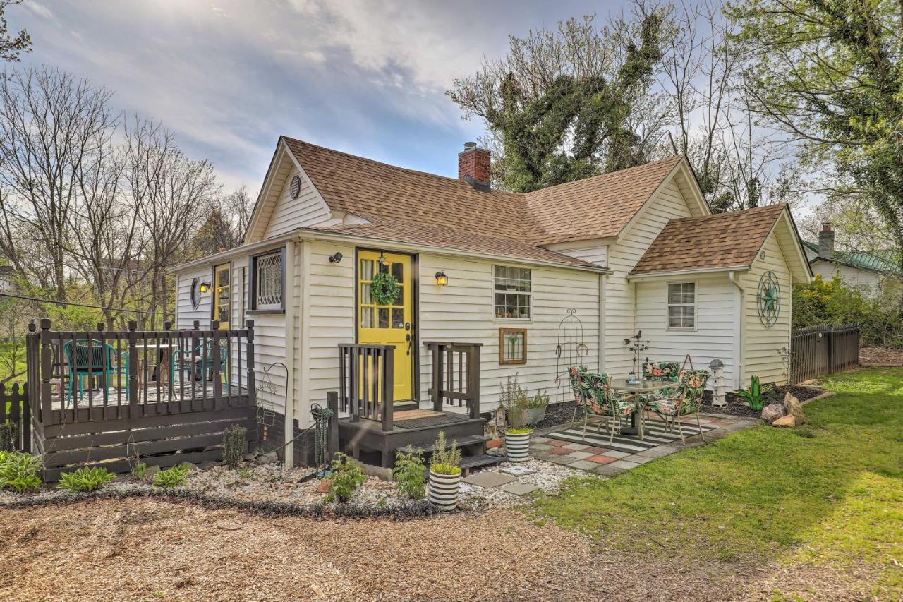 Stylish Asheville Home With Backyard And Fire Pit Woodfin Εξωτερικό φωτογραφία